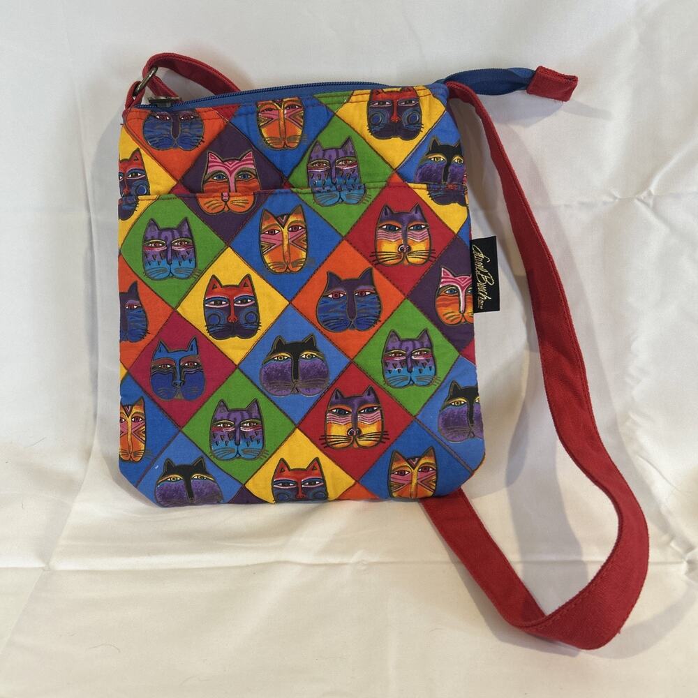 Laurel Burch Quilted Cat Crossbody Art Bag/Tote, two pockets, one zip, one snaps